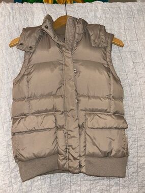 GAP Neutral Taupe Vest with Snap & Zipper Enclosure, Multiple Pockets, Size: S